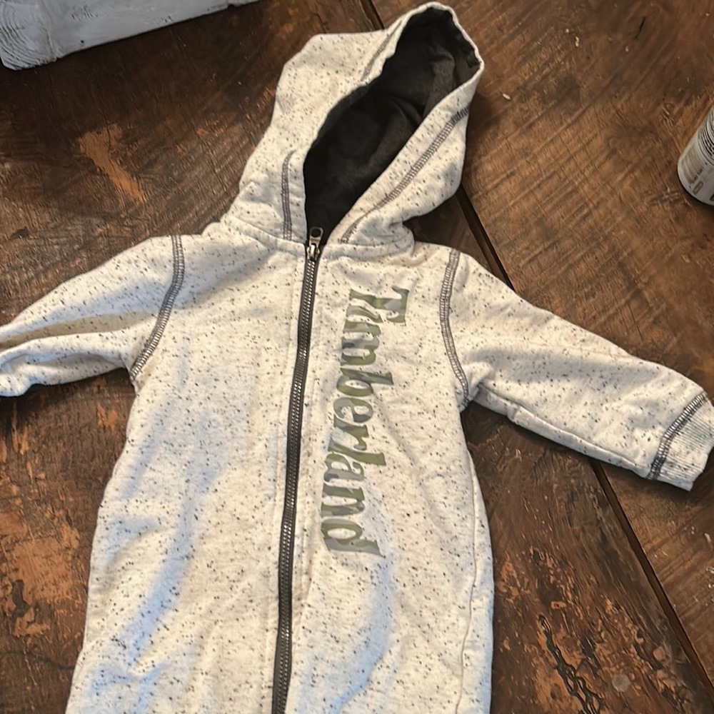 Boys Timberland 1 piece zip up outfit 6-9 months